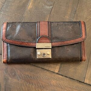 Fossil Vintage Leather Trifold Wallet